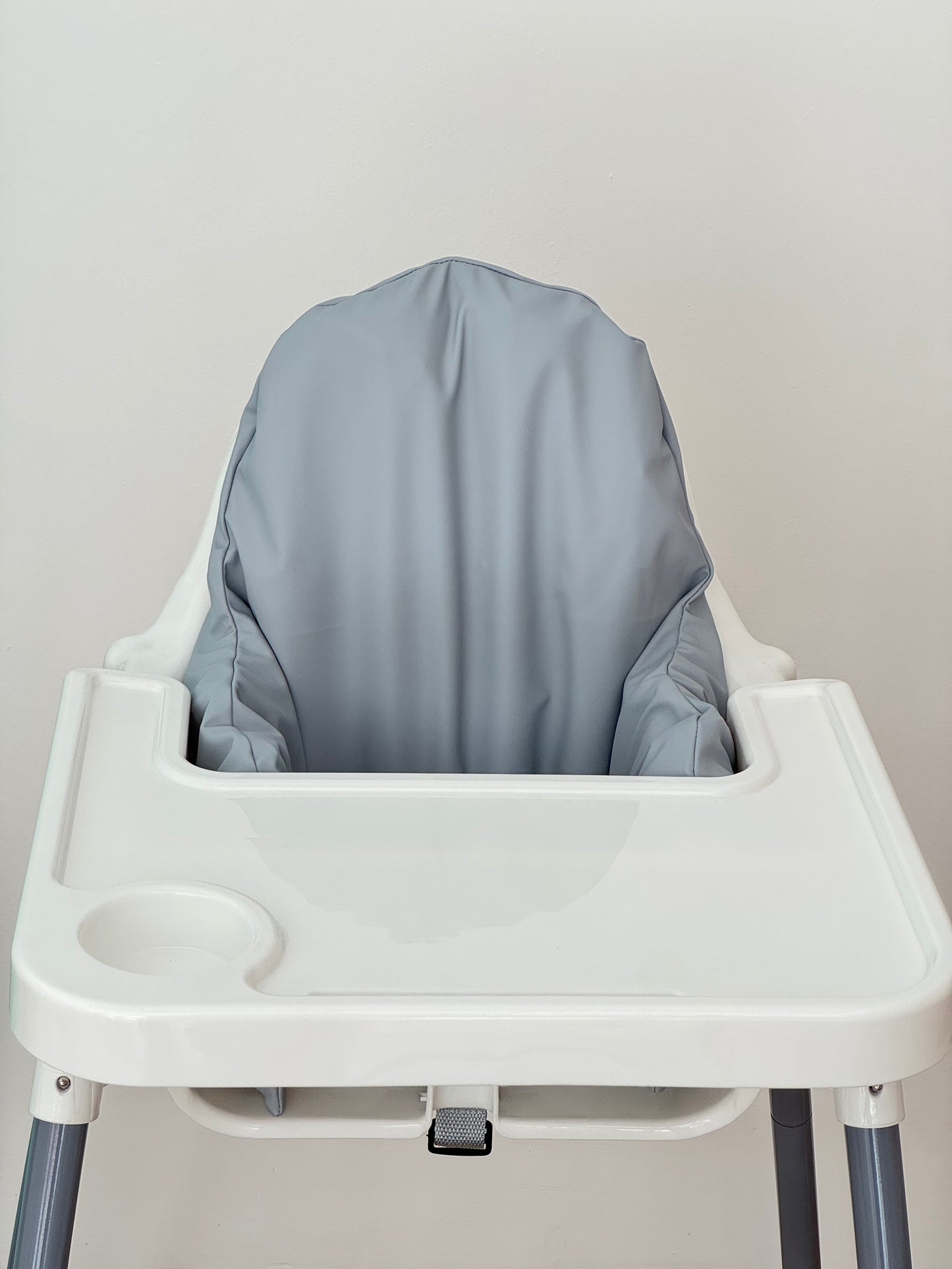 Supporting cushion and cover for highchair